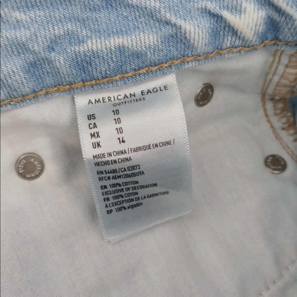 AEO distressed tomgirl shortie jean shorts - Picture 3 of 3